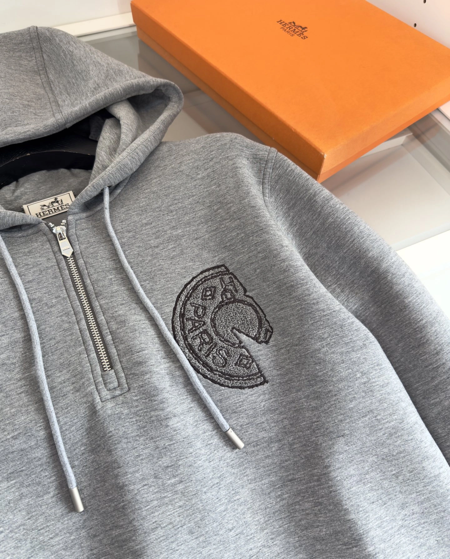 wg.luxury-- H5r75s embroidery 2colour item: E-F443J1804-2H